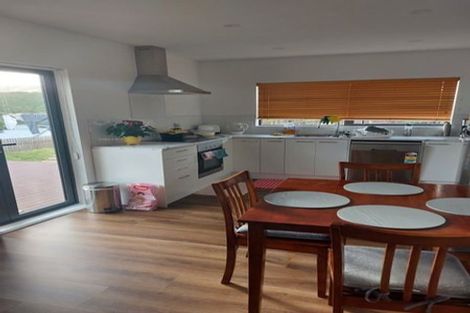 Photo of property in 7 Waipounamu Drive, Kelson, Lower Hutt, 5010