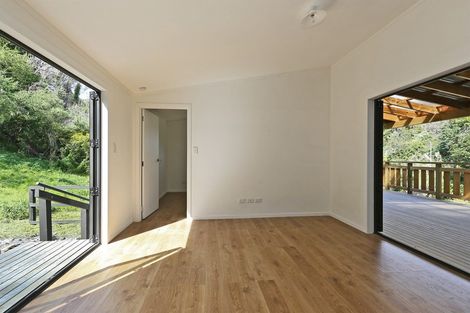 Photo of property in 16 Burke Street, Hospital Hill, Napier, 4110