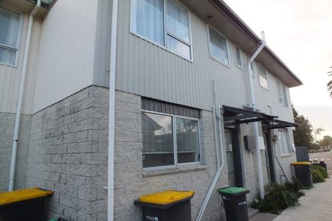 Photo of property in 2/34 Devon Street, Sydenham, Christchurch, 8023