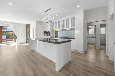 Photo of property in 16 Lime Hill Rise, Flat Bush, Auckland, 2019