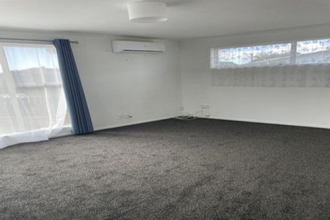 Photo of property in 27 Yearsley Place, Manurewa, Auckland, 2102