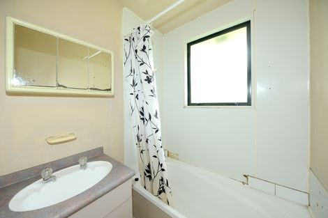 Photo of property in 6a Bellbrook Crescent, Shirley, Christchurch, 8013