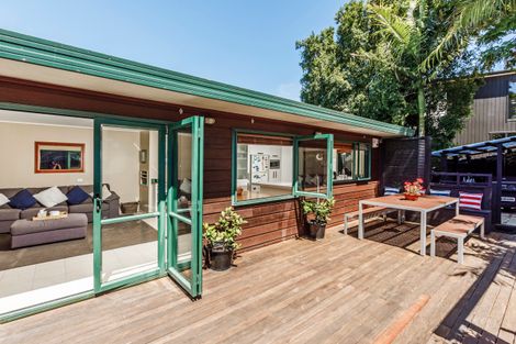 Photo of property in 1/50 Nigel Road, Browns Bay, Auckland, 0630