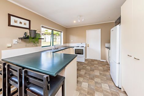 Photo of property in 2 Belinda Avenue, Flat Bush, Auckland, 2023