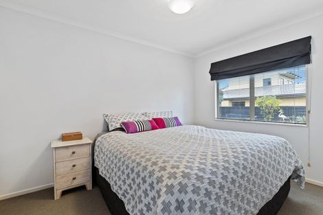 Photo of property in 12 Parkwood Place, Huntington, Hamilton, 3210