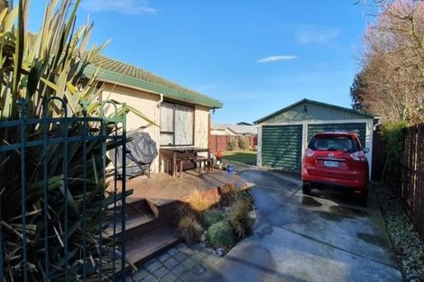 Photo of property in 23 Arcon Drive, Broomfield, Christchurch, 8042