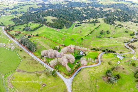 Photo of property in 227 Ararua Road, Waiotira, 0193