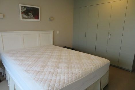 Photo of property in The Capital, 3/370 Oriental Parade, Oriental Bay, Wellington, 6011