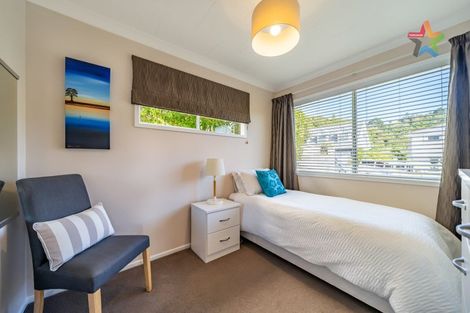 Photo of property in 18 Panorama Grove, Harbour View, Lower Hutt, 5010