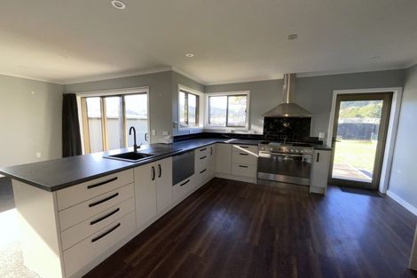 Photo of property in 27 Milton Road, Greymouth, 7805