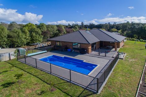 Photo of property in 90 Kara Road, Maungatapere, Whangarei, 0179