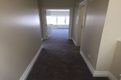 Photo of property in 40 Roxburgh Street, Mount Victoria, Wellington, 6011