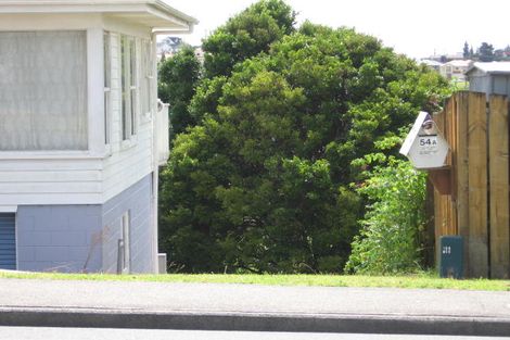 Photo of property in 2/54 Target Road, Totara Vale, Auckland, 0629