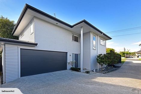 Photo of property in 69a Barrack Road, Mount Wellington, Auckland, 1060