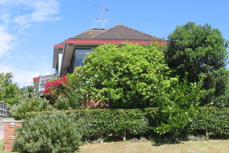 Photo of property in 1/35 Braemar Road, Rothesay Bay, Auckland, 0630