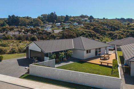 Photo of property in 44 Tradewinds Drive, Whitby, Porirua, 5024