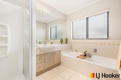 Photo of property in 3 Kimptonfields Court, Wattle Downs, Auckland, 2103