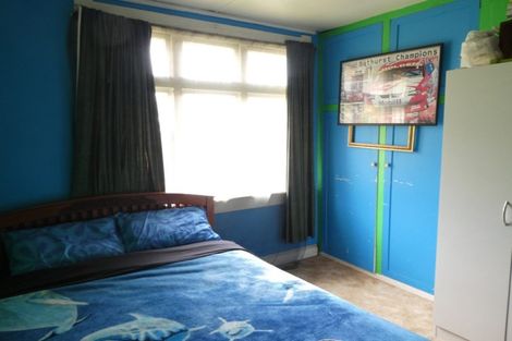 Photo of property in 1 Curtis Street, Hector, 7822