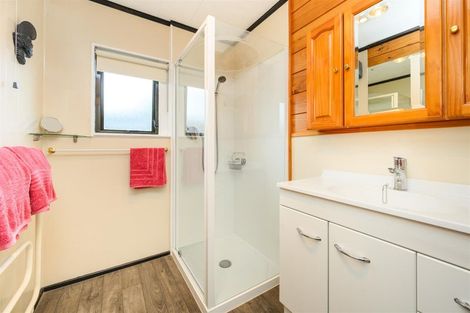 Photo of property in 1 Oldfield Place, Bulls, 4818