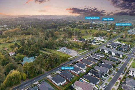 Photo of property in 103 Station Road, Kumeu, 0891