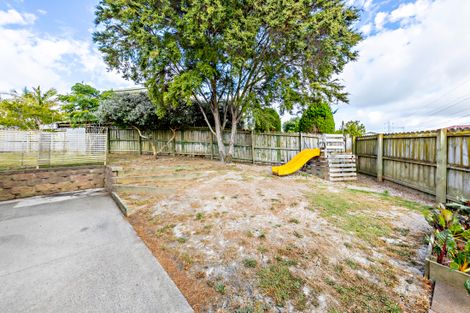 Photo of property in 2 Belinda Avenue, Flat Bush, Auckland, 2023