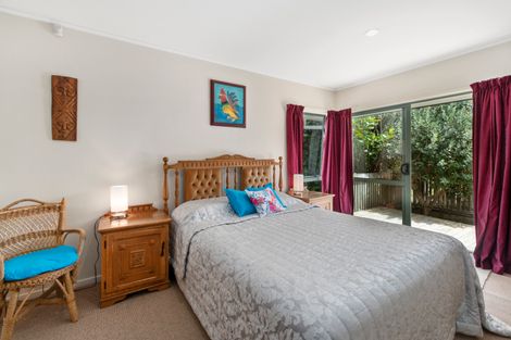 Photo of property in 3/12-20 Northcross Drive, Oteha, Auckland, 0632
