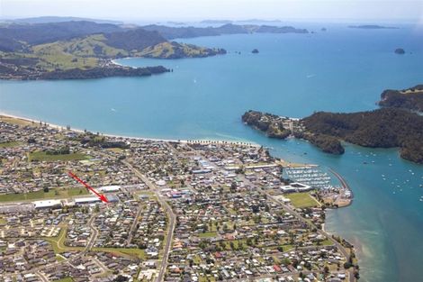 Photo of property in 15 Cholmondeley Crescent, Whitianga, 3510