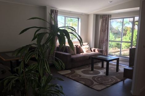Photo of property in 152 Weatherly Road, Torbay, Auckland, 0630