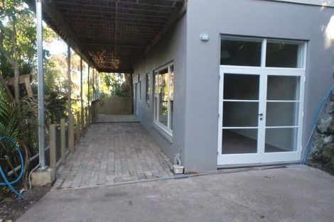 Photo of property in 114 Wood Bay Road, Titirangi, Auckland, 0604