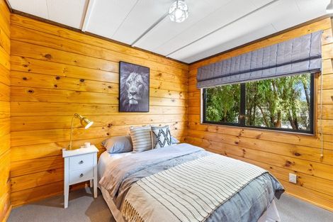 Photo of property in 25 Gentian Street, Timberlea, Upper Hutt, 5018