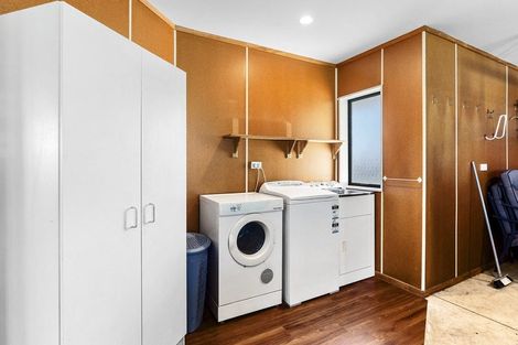 Photo of property in 11 Desmond Place, Bell Block, New Plymouth, 4312