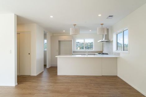 Photo of property in 7 Pine Hill Rise, Glenside, Wellington, 6037