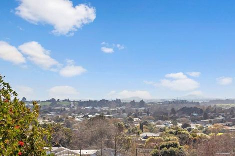 Photo of property in 2b Lynley Terrace, Pukekohe, 2120