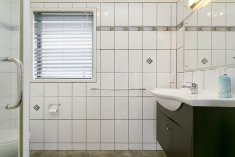 Photo of property in 34 Saint James Street, Richmond Heights, Taupo, 3330