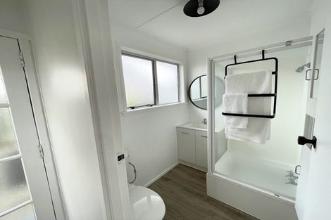 Photo of property in 1 Marlene Avenue, Te Atatu South, Auckland, 0610