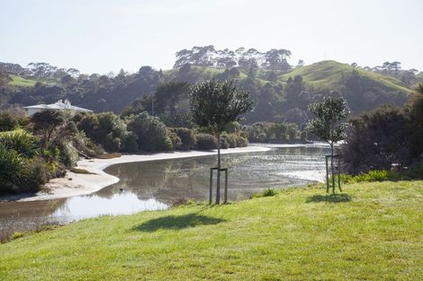 Photo of property in 23 Admiral Drive, Cooks Beach, Whitianga, 3591