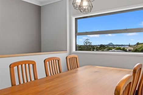 Photo of property in 111 Oteki Park Drive, Welcome Bay, Tauranga, 3112