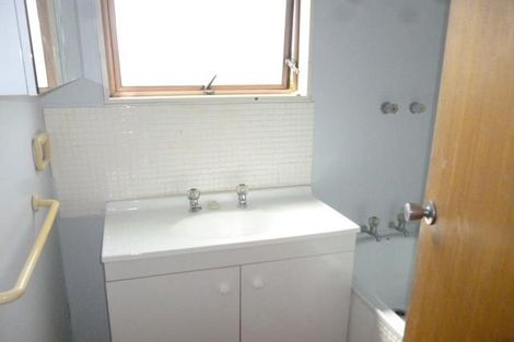 Photo of property in 2/18 Pegler Drive, Howick, Auckland, 2014