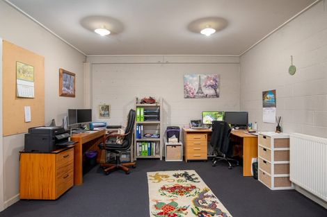 Photo of property in 65 Newcastle Street, Clyde, 9330