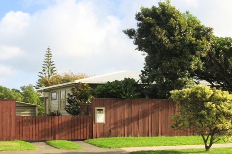 Photo of property in 26 Eruini Street, Waikanae Beach, Waikanae, 5036