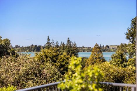 Photo of property in 341 Devonport Road, Tauranga, 3110
