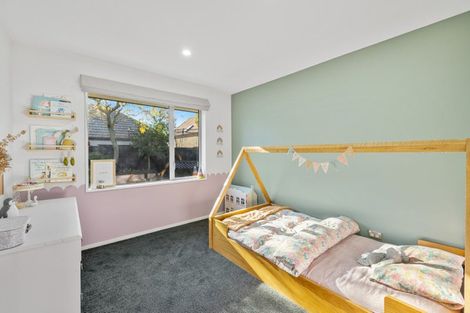 Photo of property in 33 Broadhaven Avenue, Parklands, Christchurch, 8083