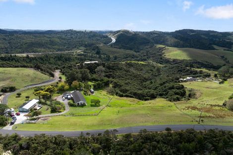 Photo of property in 149 Hillcrest Road, Hatfields Beach, 0931