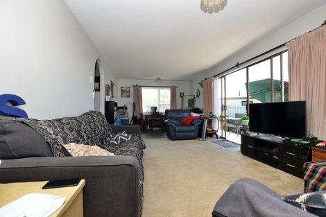 Photo of property in 2/6 Shera Street, Acacia Bay, Taupo, 3330