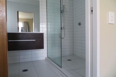 Photo of property in 10/3 Severn Street, Island Bay, Wellington, 6023