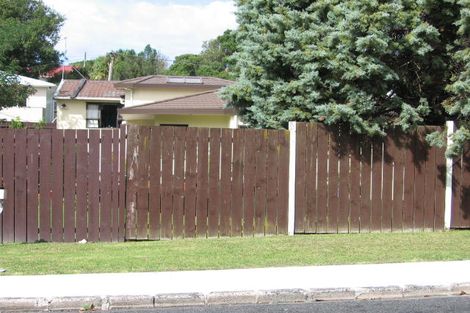 Photo of property in 9 Porter Avenue, Te Atatu South, Auckland, 0610