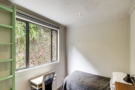 Photo of property in 49 Chaucer Road, Hospital Hill, Napier, 4110