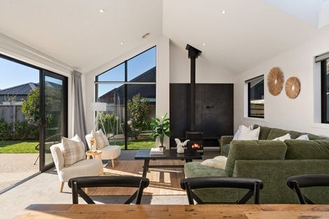Photo of property in 70 Jack Hanley Drive, Jacks Point, Queenstown, 9371