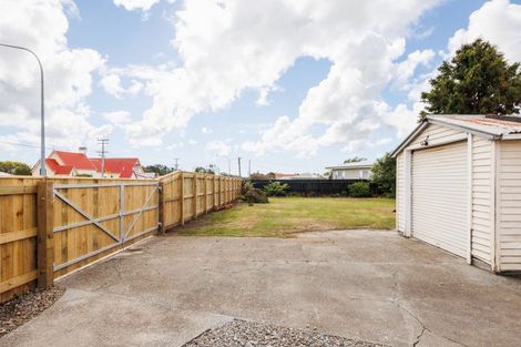 Photo of property in 35 Stout Street, Shannon, 4821