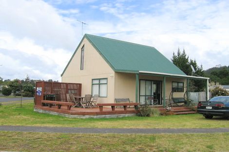 Photo of property in 105 Hampton Road, Whangamata, 3620